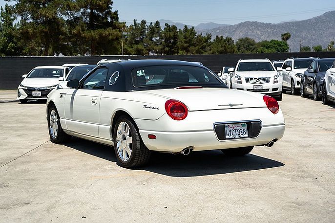 2002 Ford Thunderbird