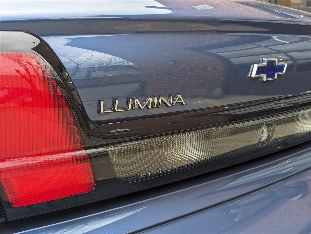 1995 Chevrolet Lumina null image 41