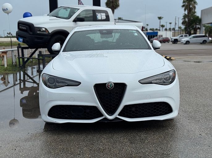 2022 Alfa Romeo Giulia