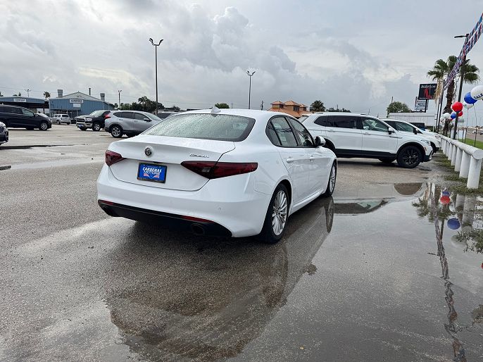 2022 Alfa Romeo Giulia