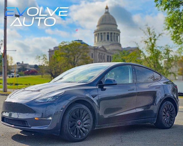 2025 Tesla Model Y