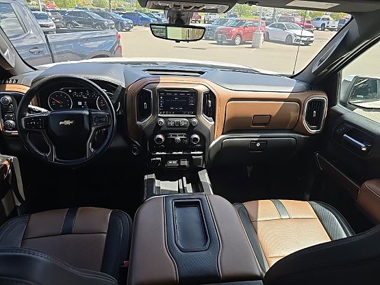 2021 Chevrolet Silverado 1500 High Country photo 11