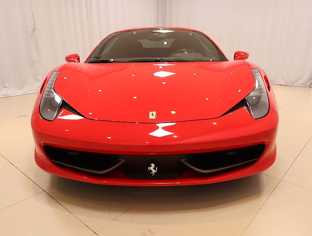 2015 Ferrari 458 Italia image 3