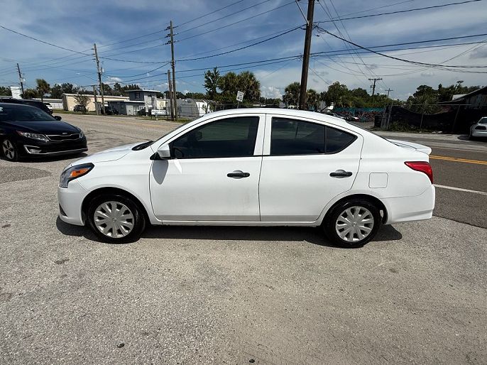 2017 Nissan Versa