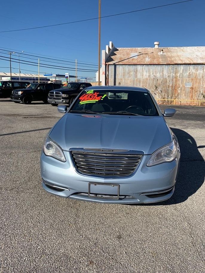 2012 Chrysler 200