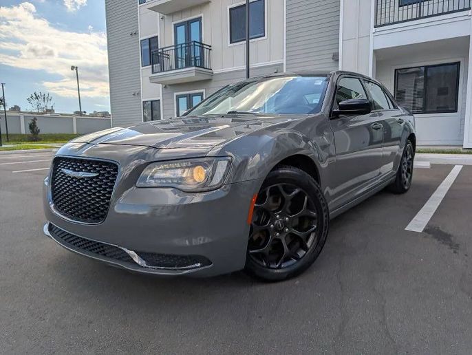 2019 Chrysler 300