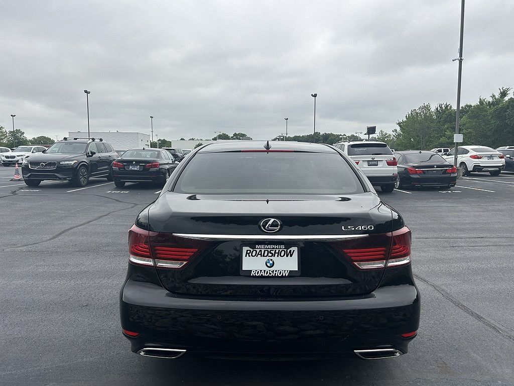 2017 Lexus LS 460 image 5