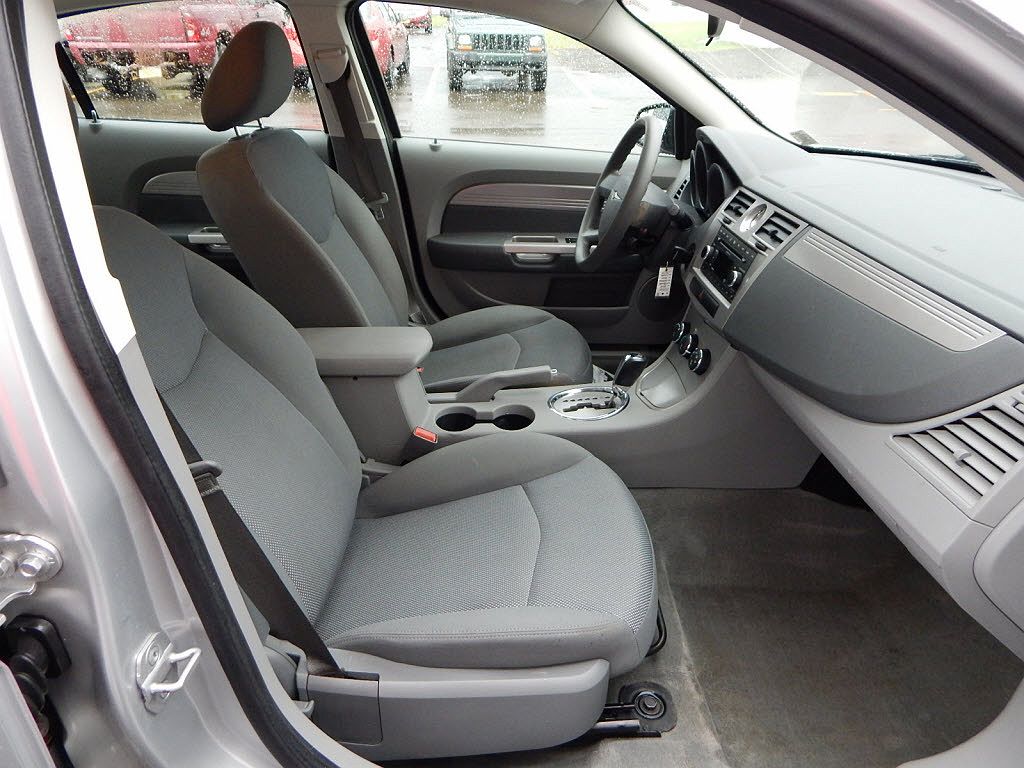 2008 Chrysler Sebring LX image 11