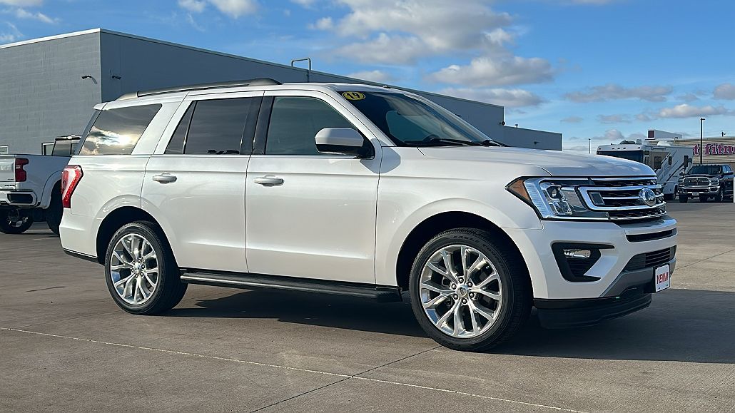 2019 Ford Expedition XLT image 1