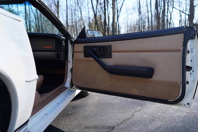 1989 Chevrolet Camaro IROC-Z image 35