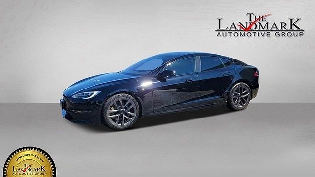 2022 Tesla Model S Plaid image 2