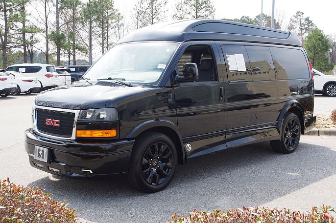 2022 GMC Savana