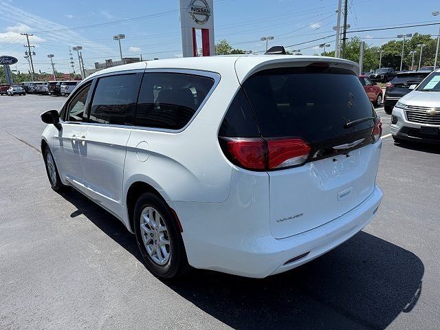 2023 Chrysler Voyager