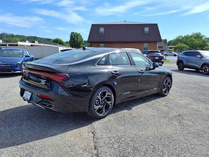 2025 Kia K5