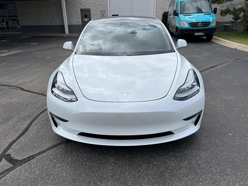 2019 Tesla Model 3 Performance image 3