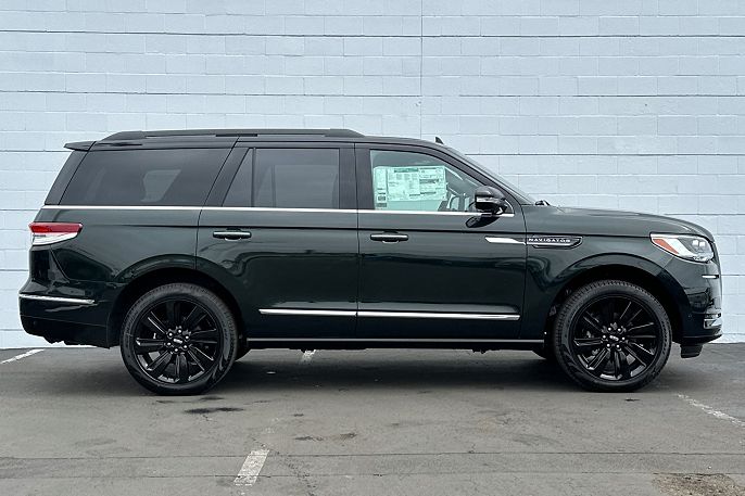 2024 Lincoln Navigator