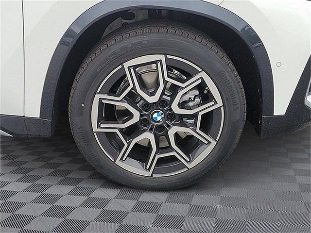 2024 BMW X1 xDrive28i image 5