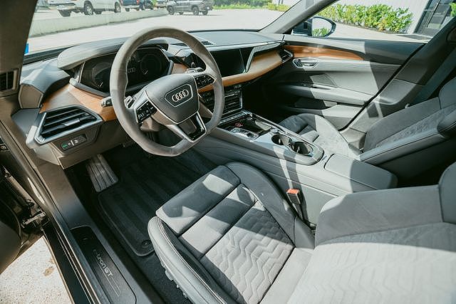 2022 Audi e-tron GT