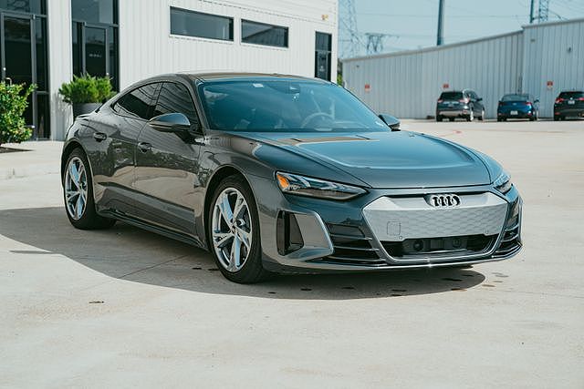 2022 Audi e-tron GT