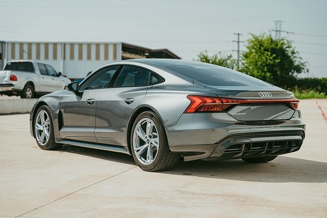 2022 Audi e-tron GT