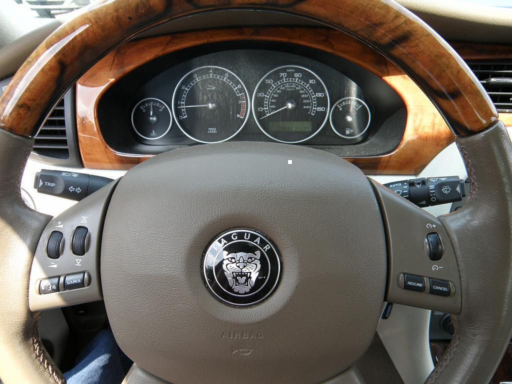2007 Jaguar X-Type null image 9
