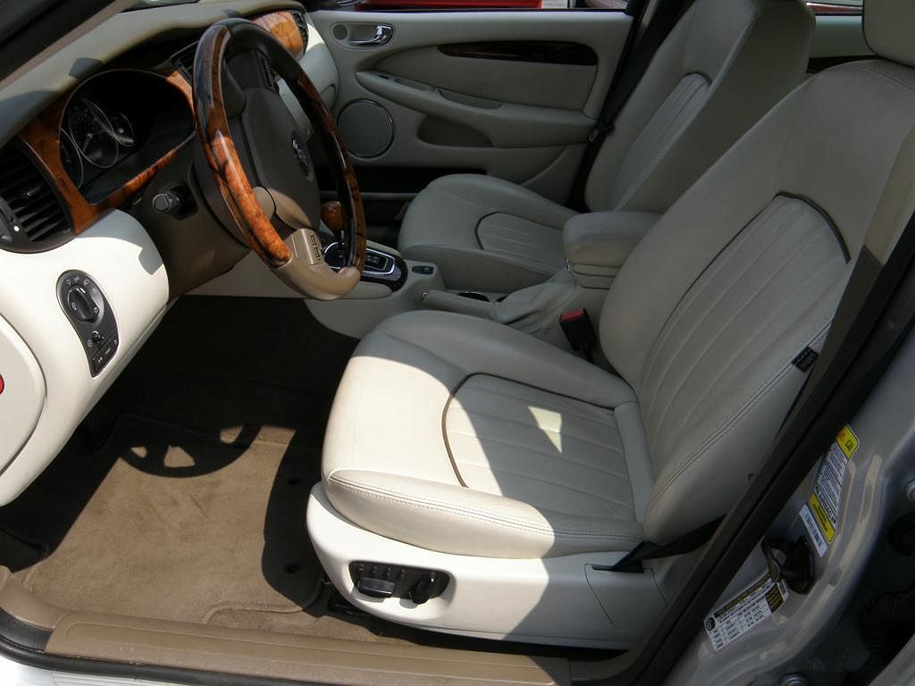 2007 Jaguar X-Type null image 6