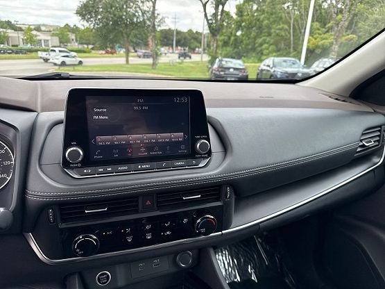 2021 Nissan Rogue S photo 8