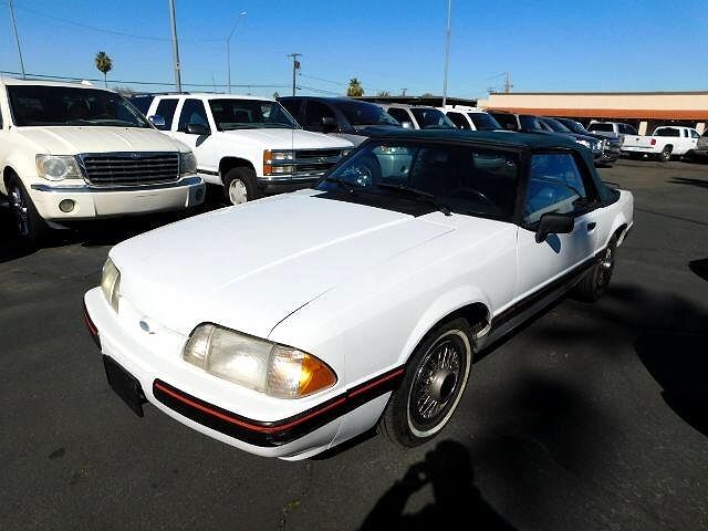 1988 Ford Mustang LX image 2