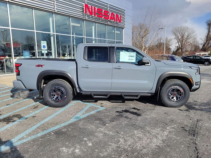 2025 Nissan Frontier