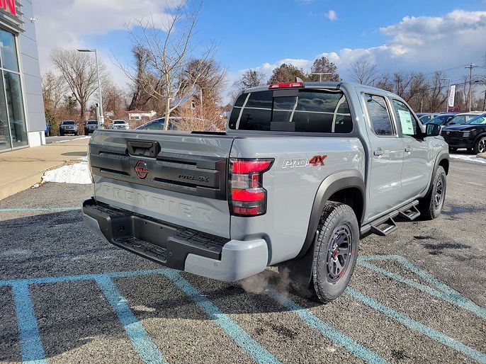 2025 Nissan Frontier