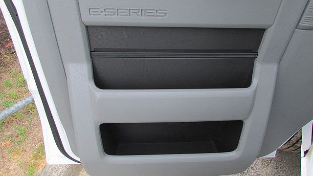 2014 Ford Econoline E-250 image 50