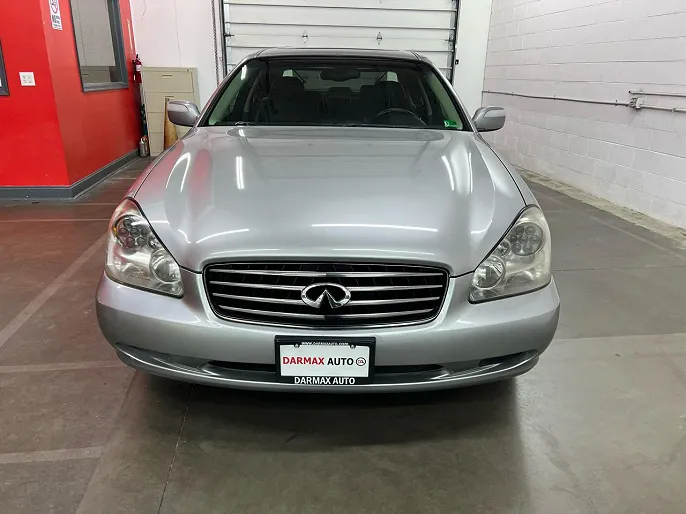 2002 Infiniti Q45