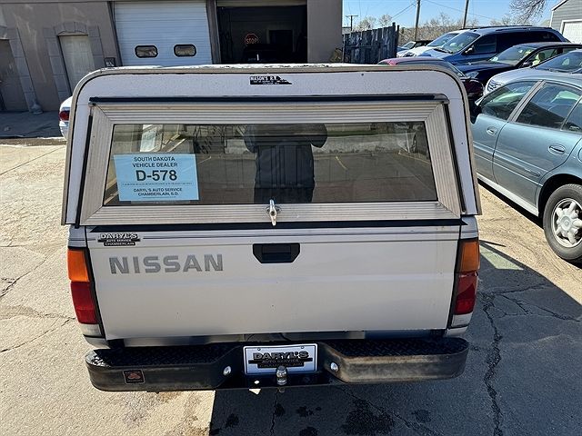 1986 Nissan Pickup null image 4