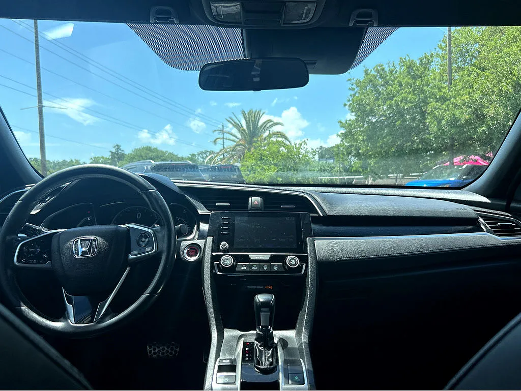 2019 Honda Civic Sport image 5