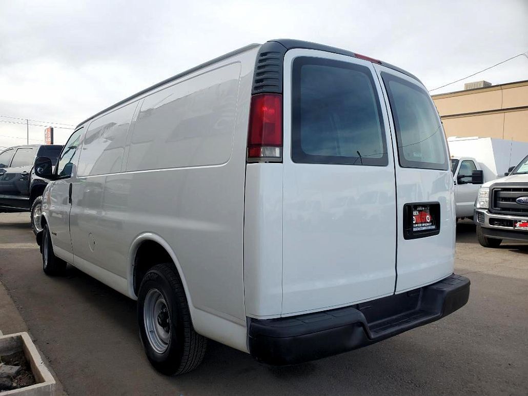 2000 Chevrolet Express 1500 image 5