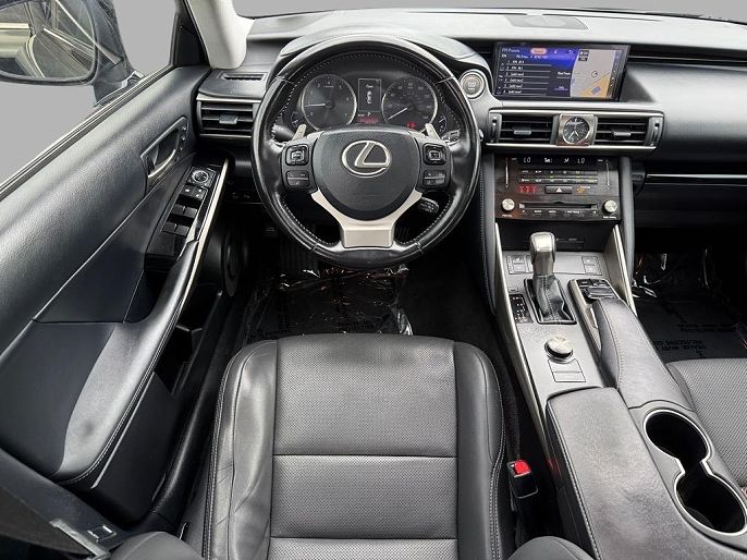 2018 Lexus IS