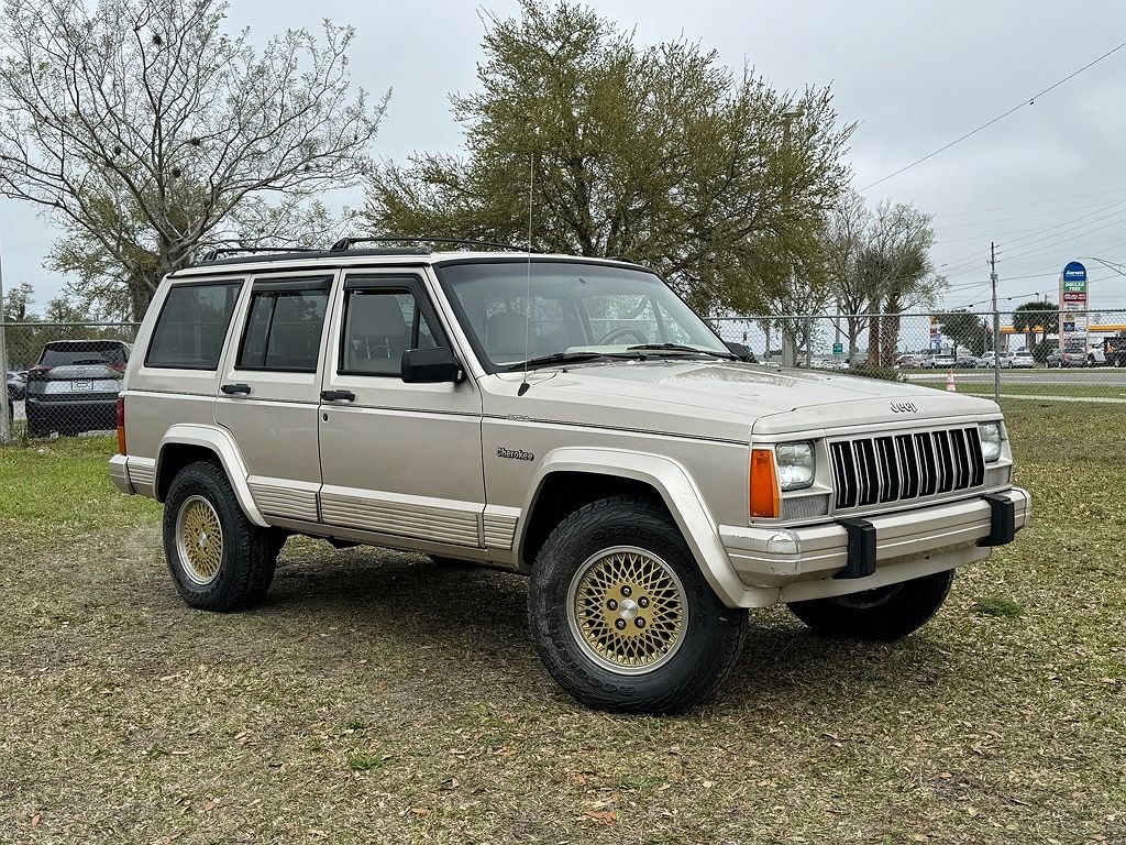 1995 Jeep Cherokee Country image 0