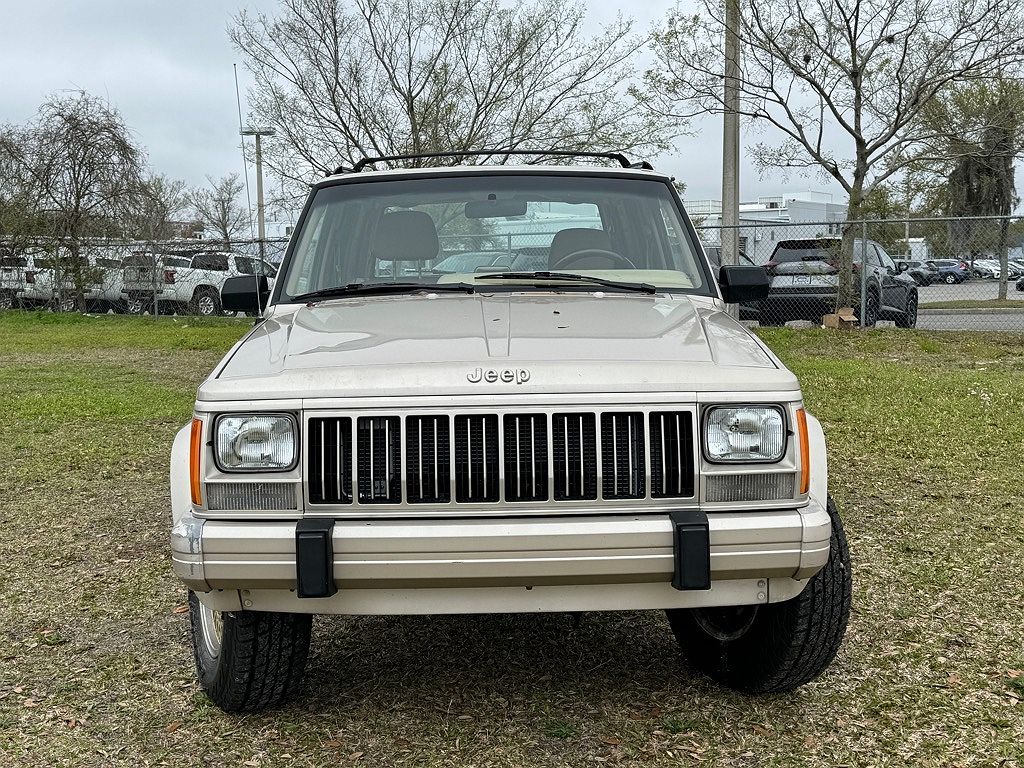 1995 Jeep Cherokee Country image 2