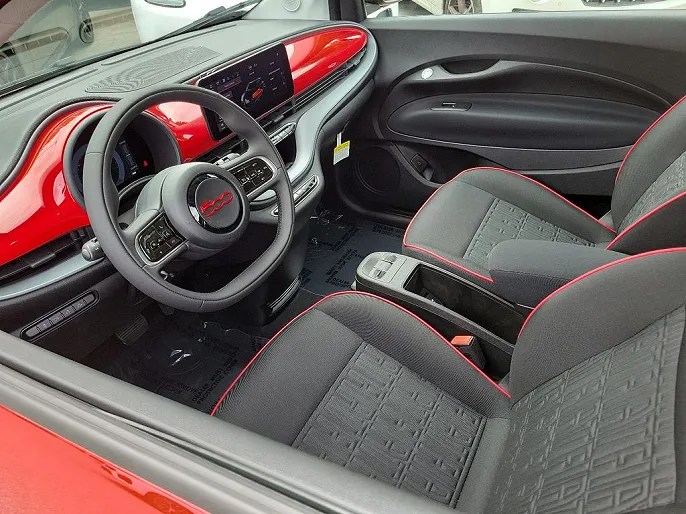 2024 Fiat 500e