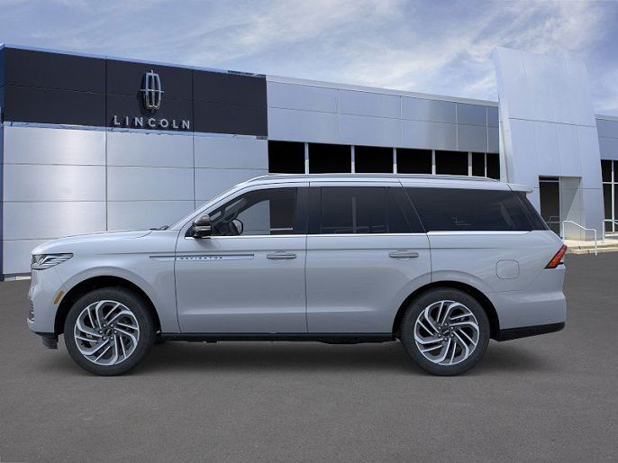 2025 Lincoln Navigator