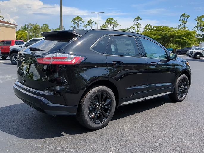2023 Ford Edge