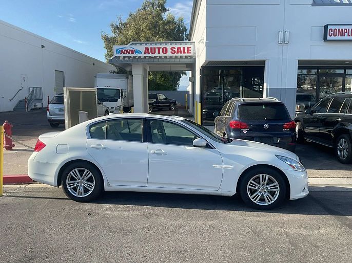 2010 Infiniti G37