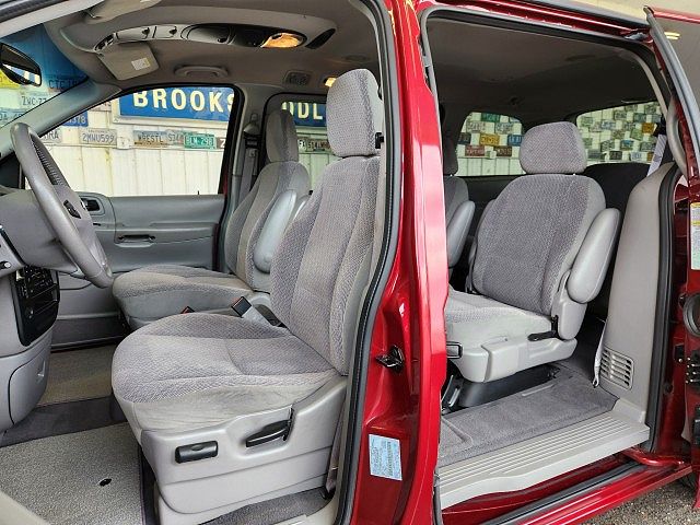 2003 Ford Windstar