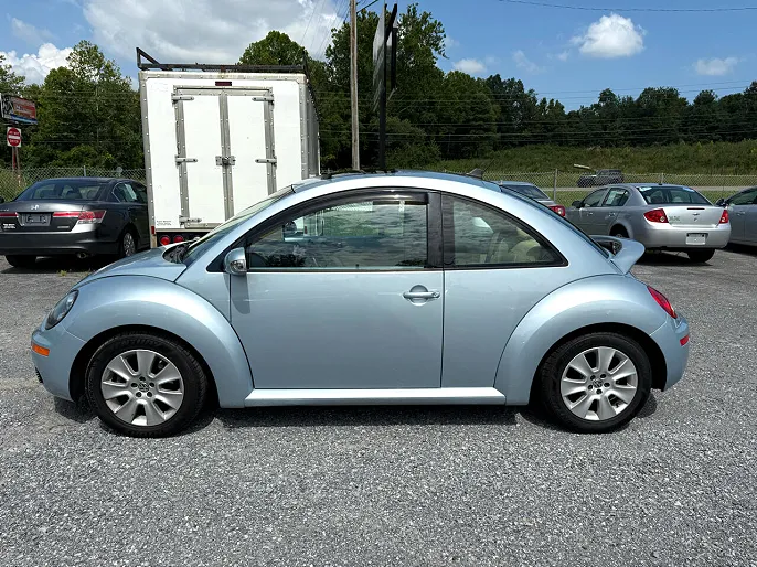 2010 Volkswagen New Beetle