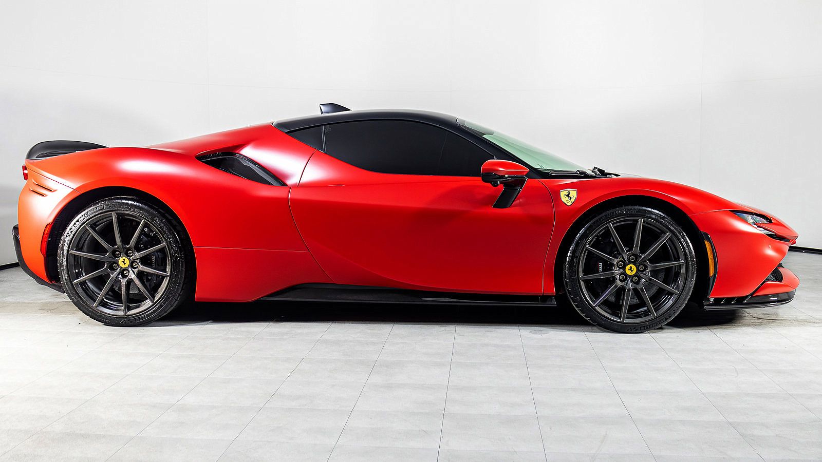 2022 Ferrari SF90 Stradale image 5