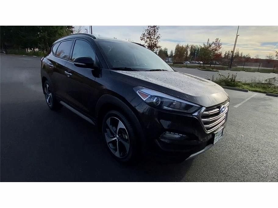 2017 Hyundai Tucson Limited Edition image 1