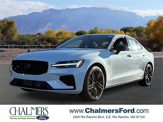 2024 Volvo S60 Recharge Ultimate Black Edition photo 2