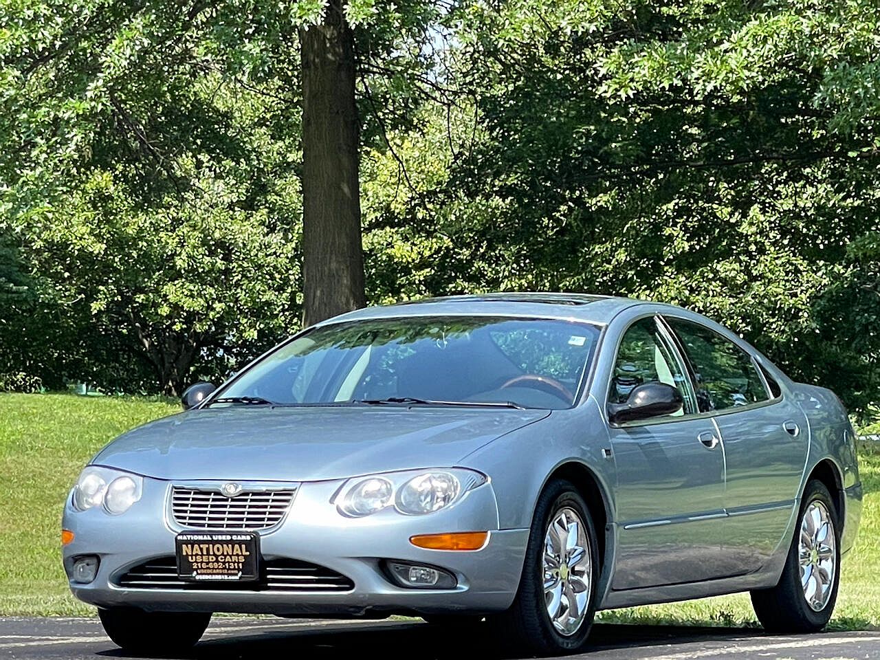 2004 Chrysler 300M null image 3