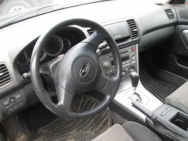 2005 Subaru Outback 2.5i image 14