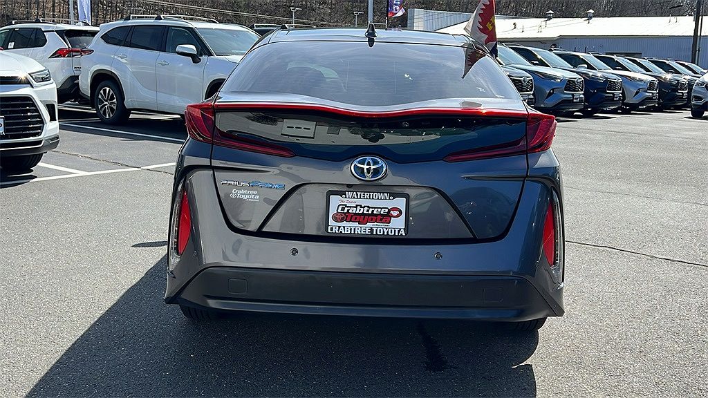 2018 Toyota Prius Prime Advanced image 3